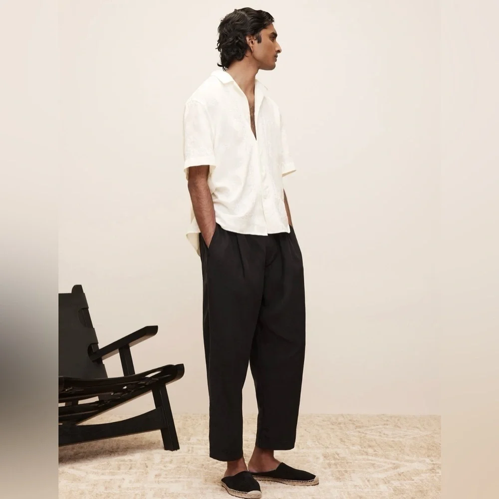 NEW! Banana Republic Men’s THE WHITE LOTUS PLEATED TENCEL™-LINEN PULL-ON PANT🩷